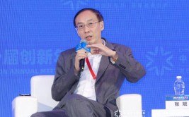 物美团体
首席实行
官张斌：美国也有企业搬来搬去，近来
马斯克就把公司迁到德州了