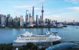 抢先
开启长航线，本土邮轮掘金下一个“黄金十年”