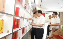 五粮液曾从钦：白酒财产
正履历
深度调解
期，盼望
厂商团队共同应对检验，捉住
市场机会
实现可连续发展