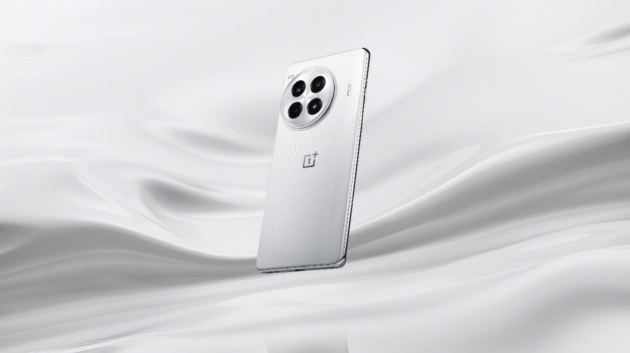 年度性能产品 一加 Ace 3 Pro 正式发布 售价3199元起 年度性能产物一加 Ace 3 Pro 正式发布 售价3199元起 时时快讯