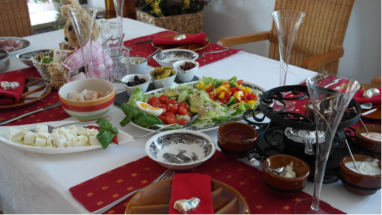 做饭已成现代社交新方式 华帝集成烹饪中心如何共享快乐？ 做饭已成当代
交际
新方式 华帝集成烹调
中心怎样
共享快乐？ 时时快讯